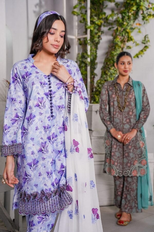 Women Cloth Looks Good