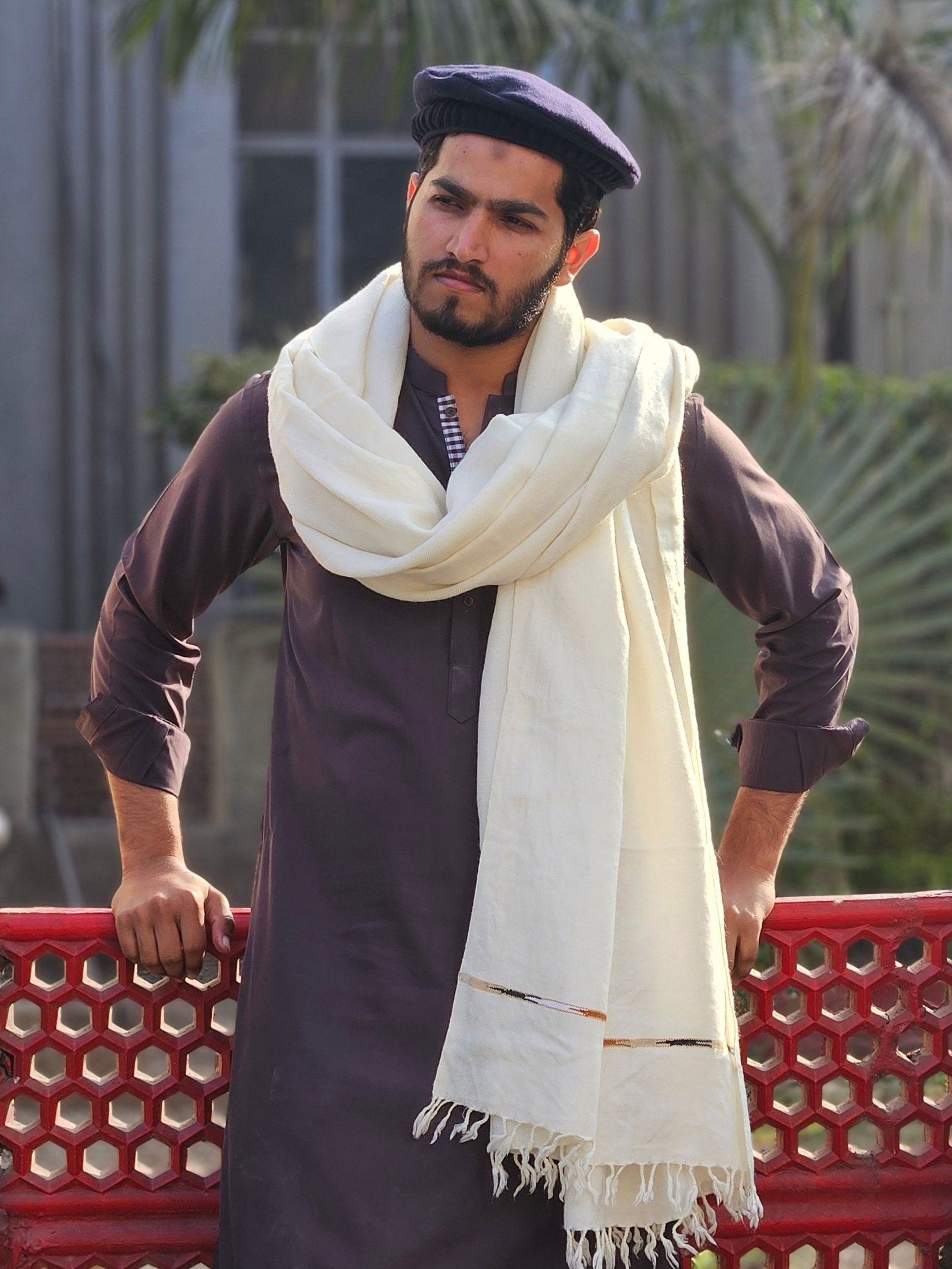 Black Shawl With good branding - Image 3